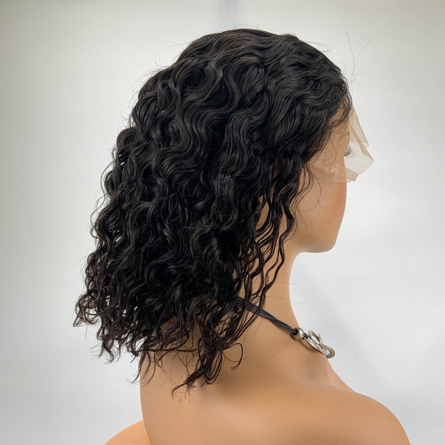 Perruques en cheveux humains naturels bouclés bruts vierges en gros 180%