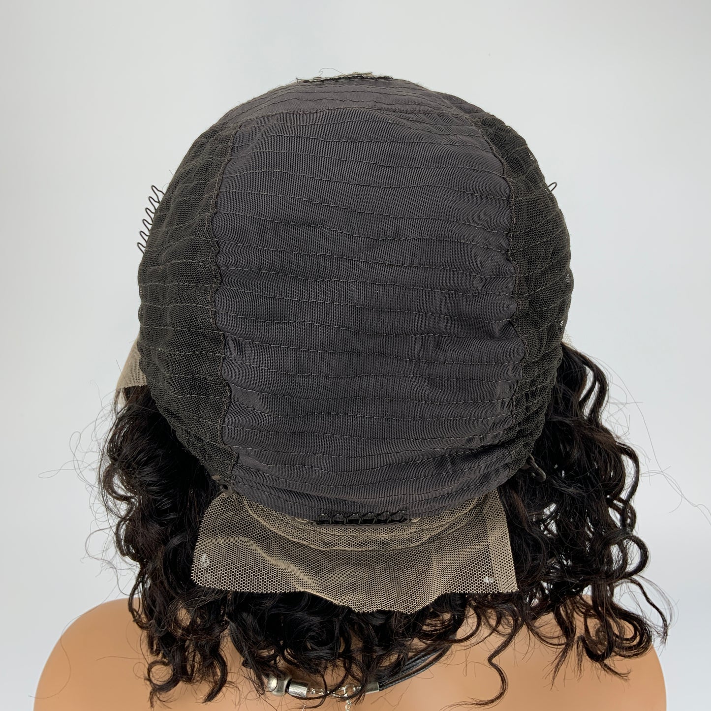 Perruques en cheveux humains naturels bouclés bruts vierges en gros 180%